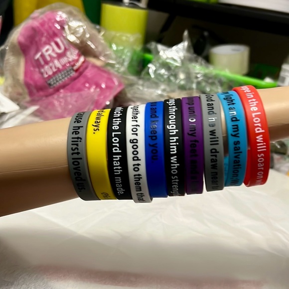 Religious bracelets - Picture 4 of 7